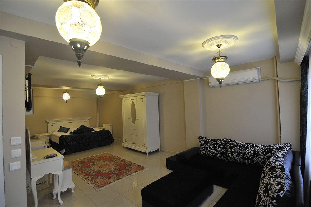 Aparthotel Safran 3*