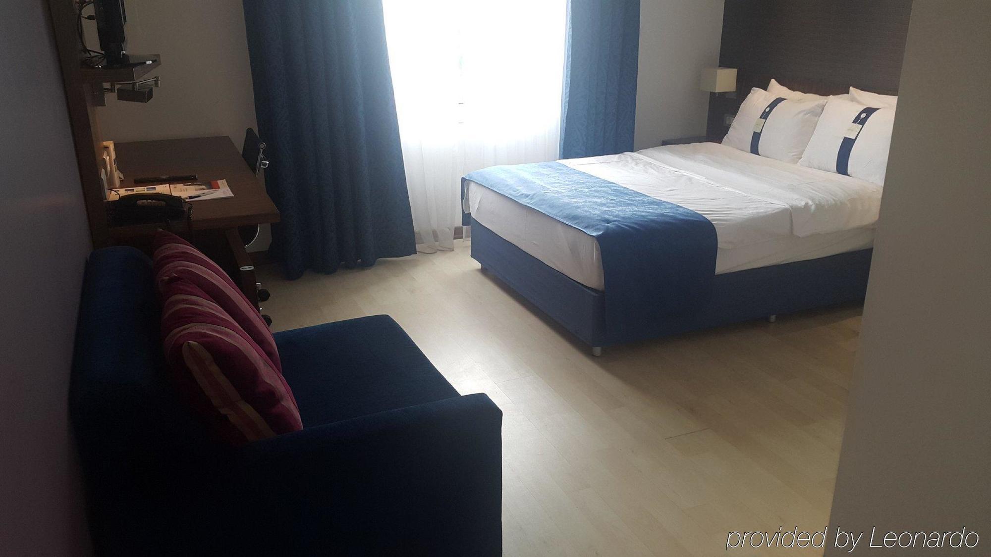 Express Istanbul-altunizade By Ihg 3* Istanbul
