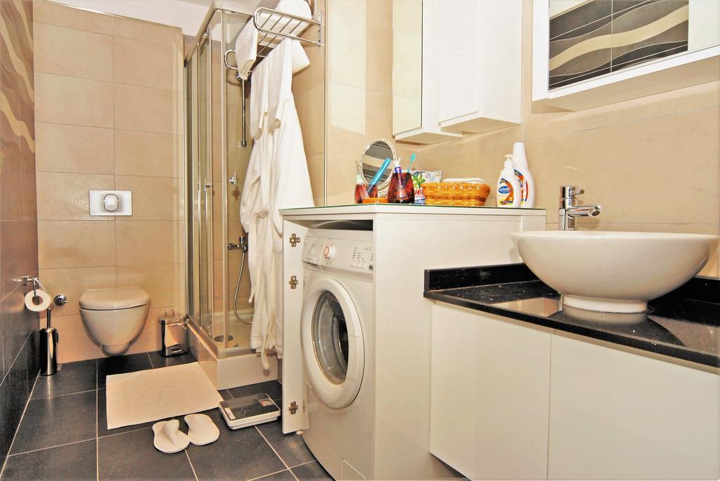 Aura 2* Istanbul