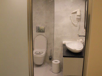 Perla Galata 3*