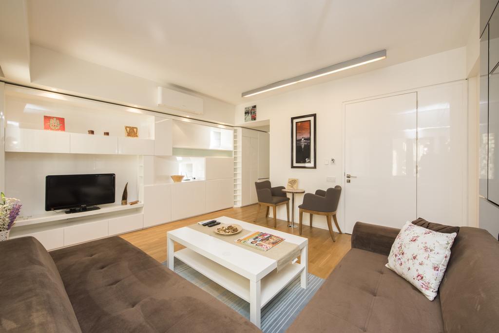 Apartment Thera *