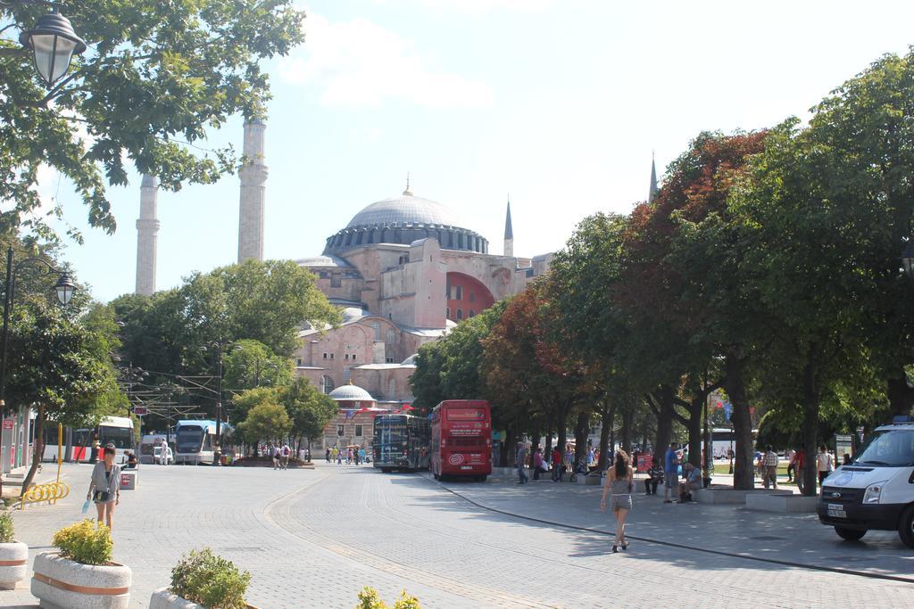 Herton Istanbul