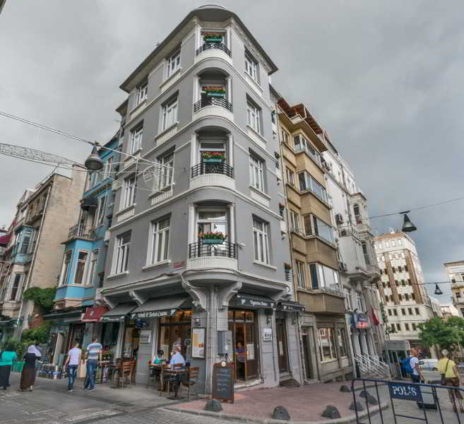 Aparthotel Iq
