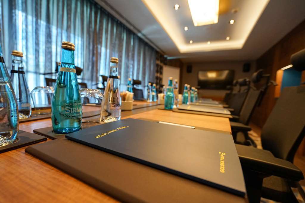 Golden Tulip Bayrampasa Istanbul