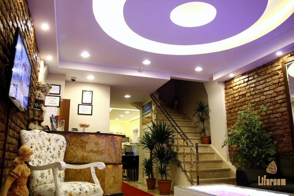 Life 3*