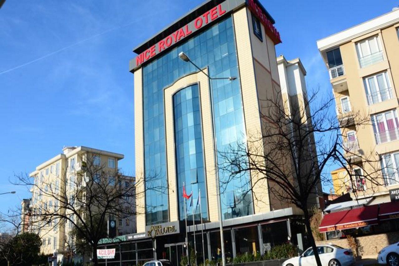 Royal Hotel