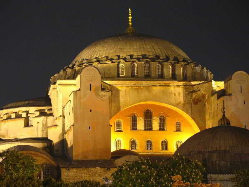 Emporium Otel 4*
