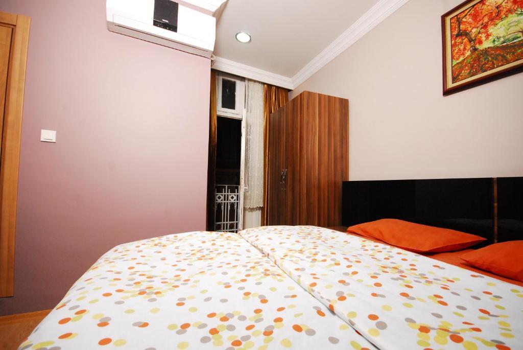 Hotel Subrosa 3*