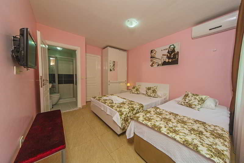 Hotel Taksim Square Seven 3*