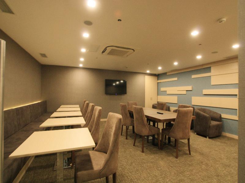 Molton Monapart Mecidiyekoy Hotel