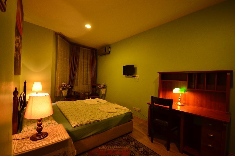 Hotel Subrosa 3*
