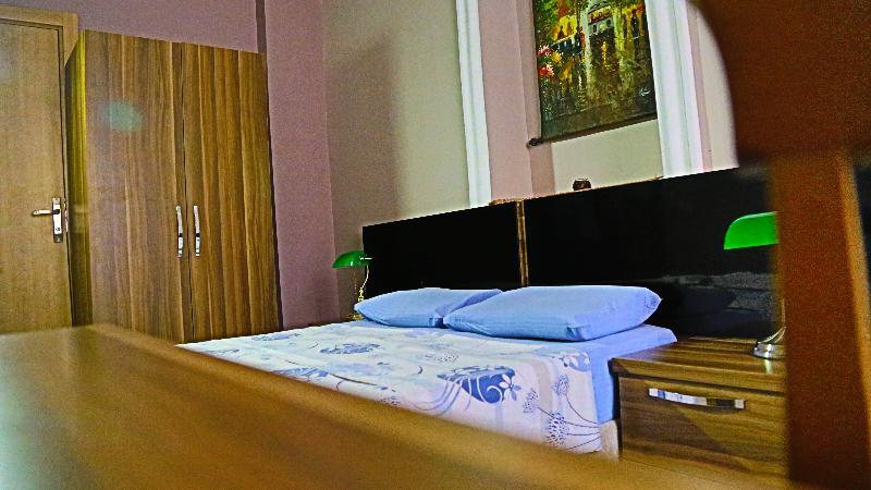 Hotel Subrosa