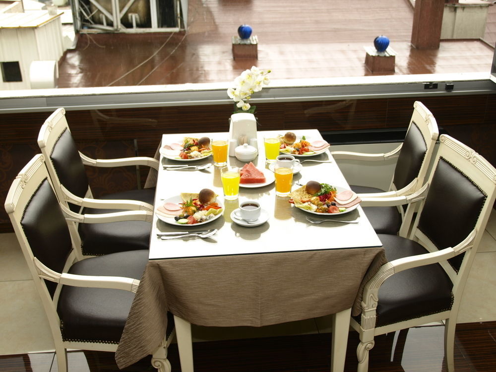 Hotel Gold 3*