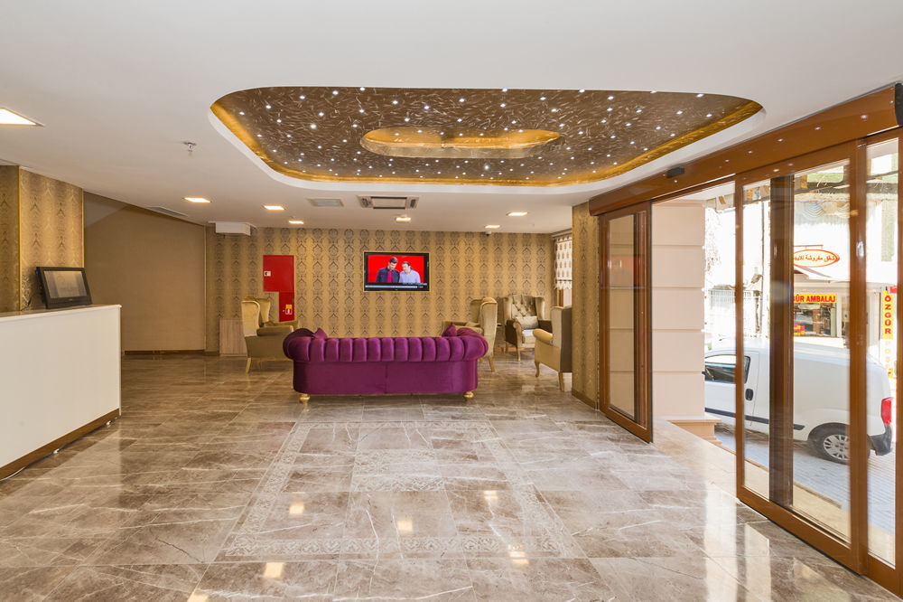 Hotel Grand Pamir 3*