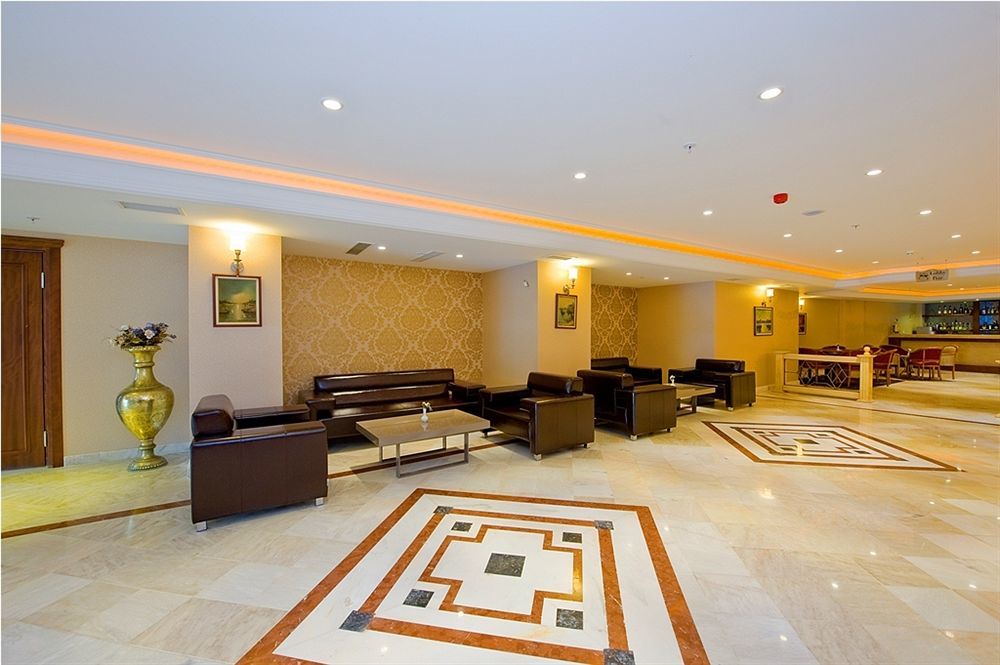 Askoc & Hotel 4*