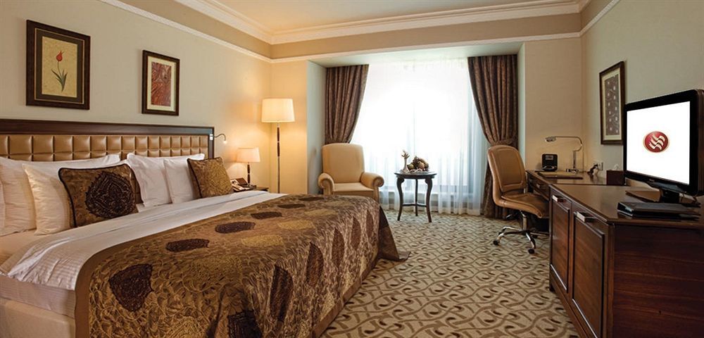 Hotel Crowne Plaza By Ihg Istanbul