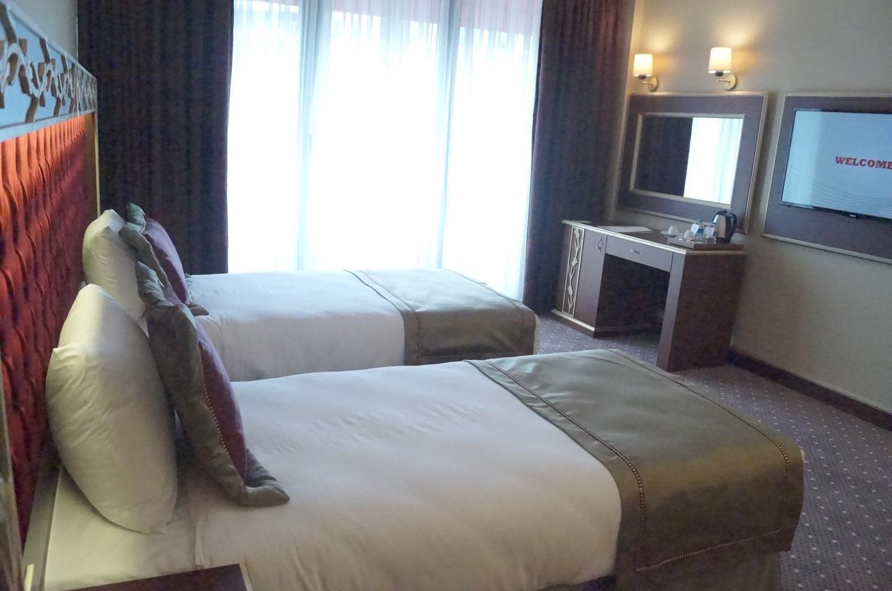 Mb Deluxe 4*