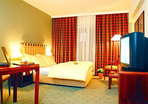 Hotel La Maison 3*