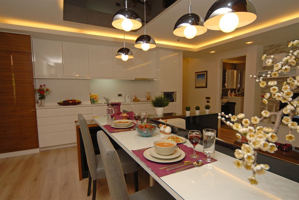 Aura 2* Istanbul
