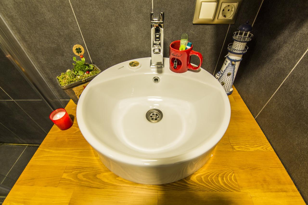 Kuzen (adults Only) 3*