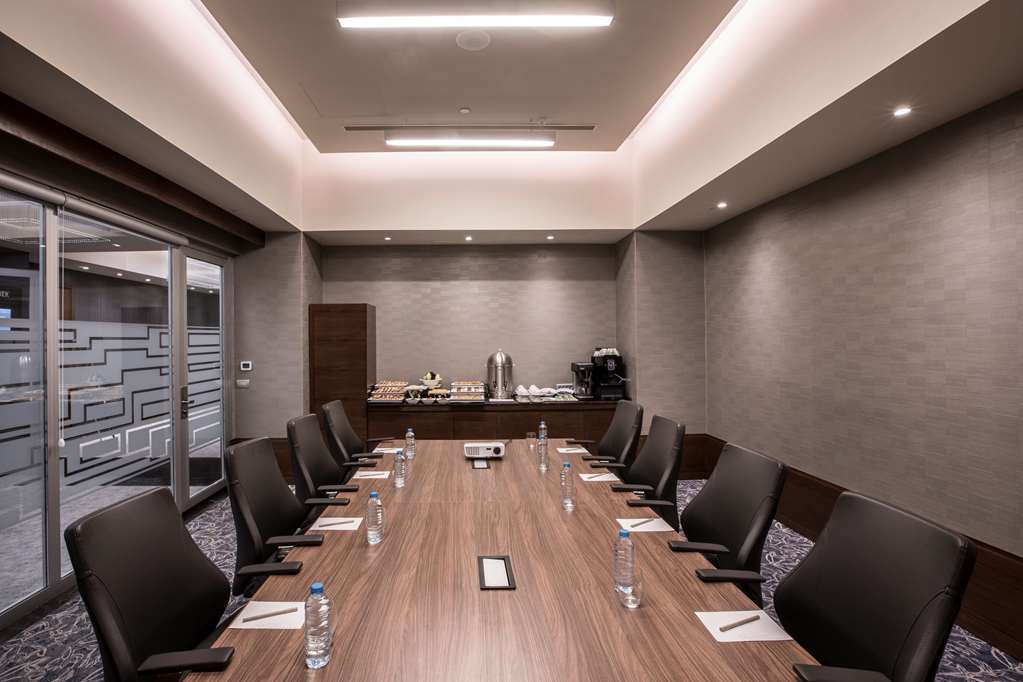 Hotel Delta By Marriott Levent