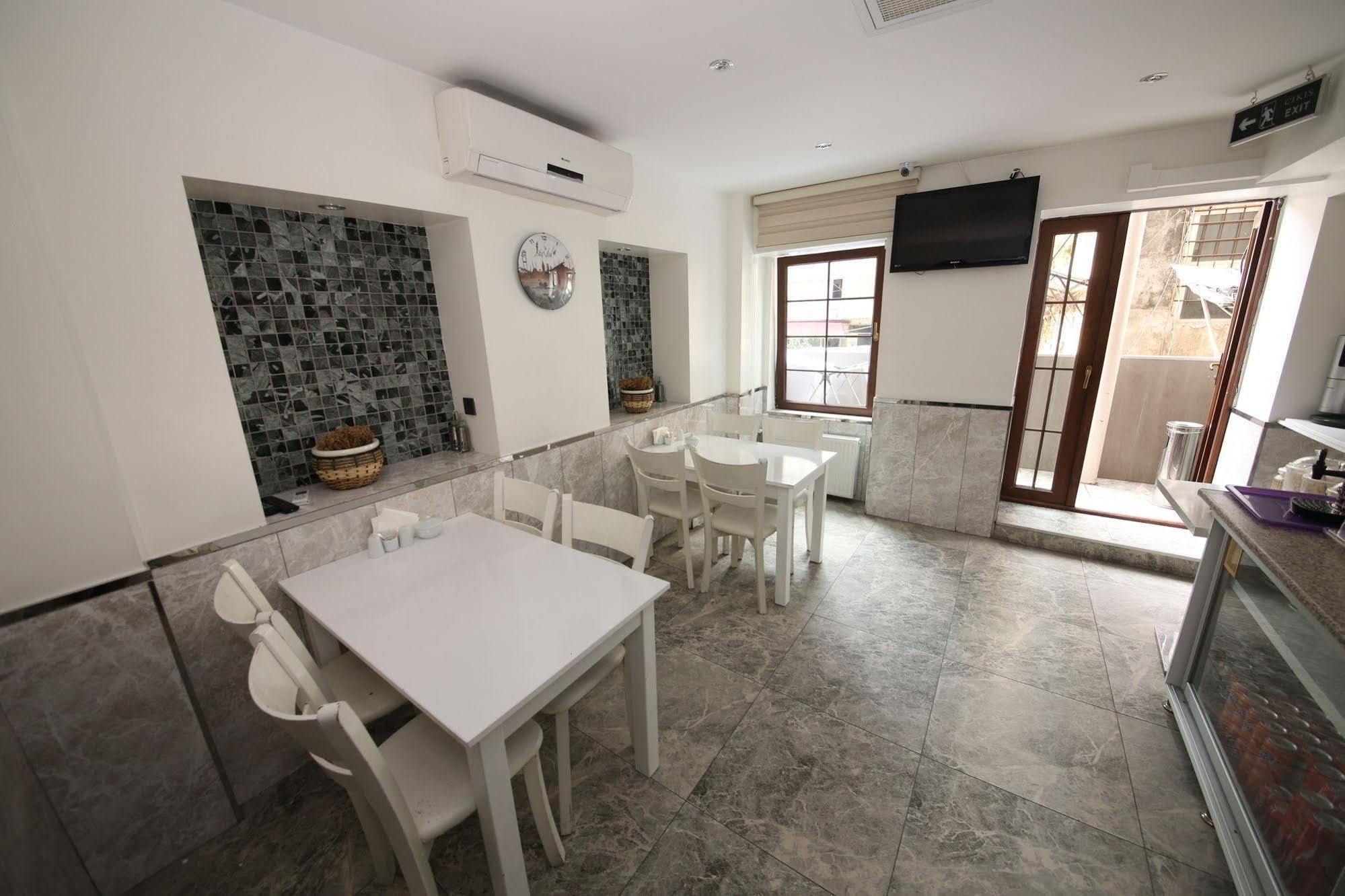 My Nevizadem Bed & Breakfast 3*