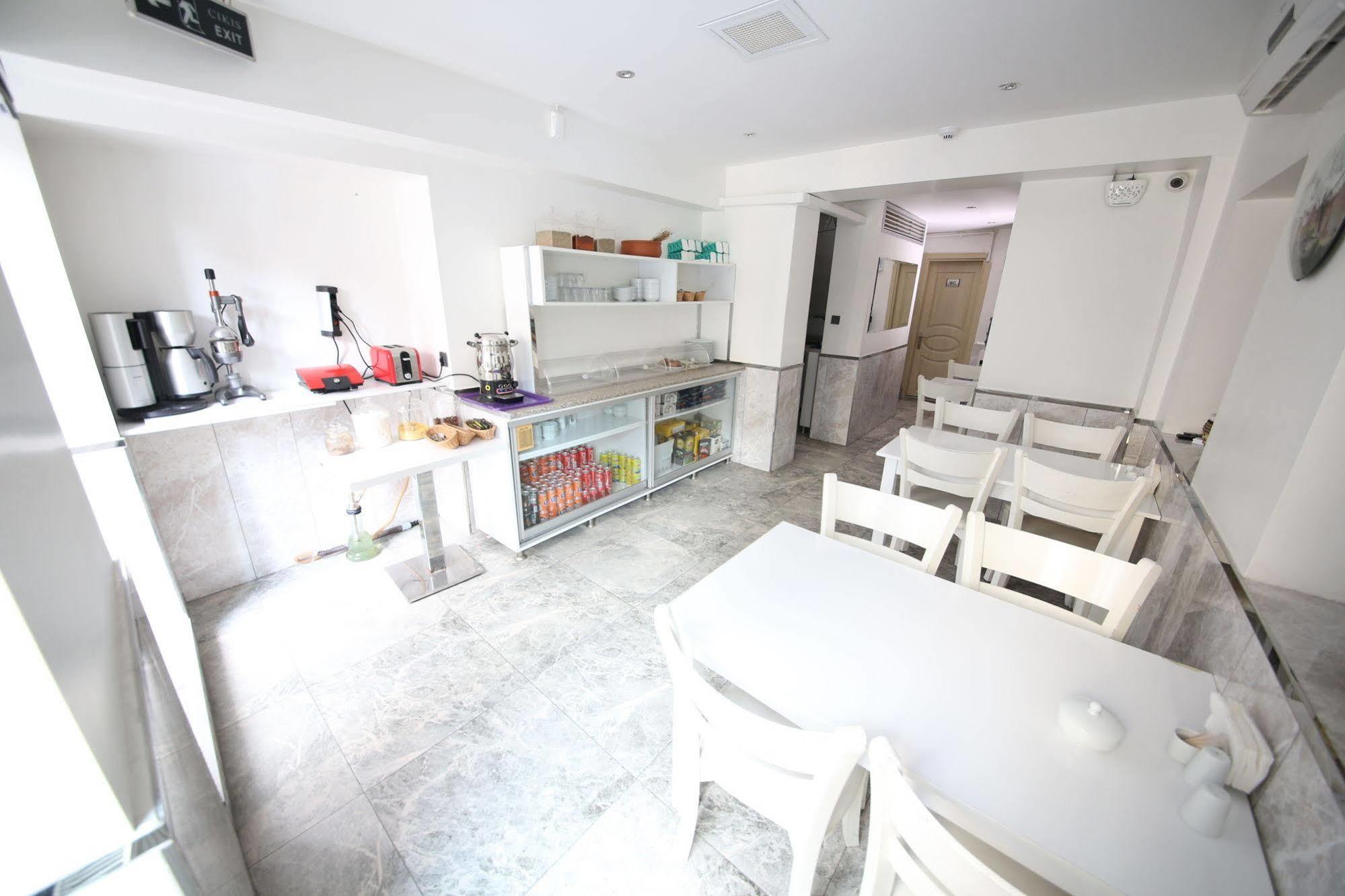 My Nevizadem Bed & Breakfast