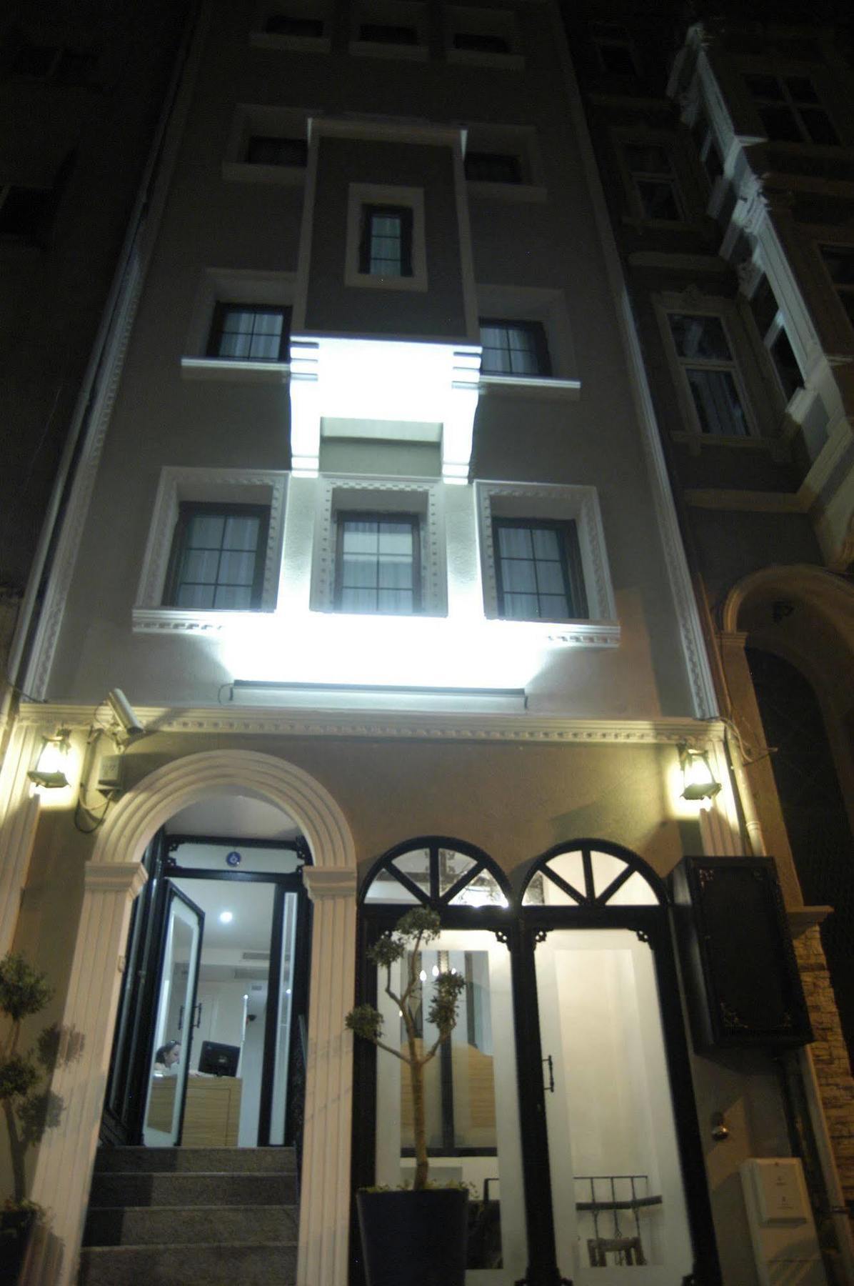 Jakaranda Hotel Istanbul