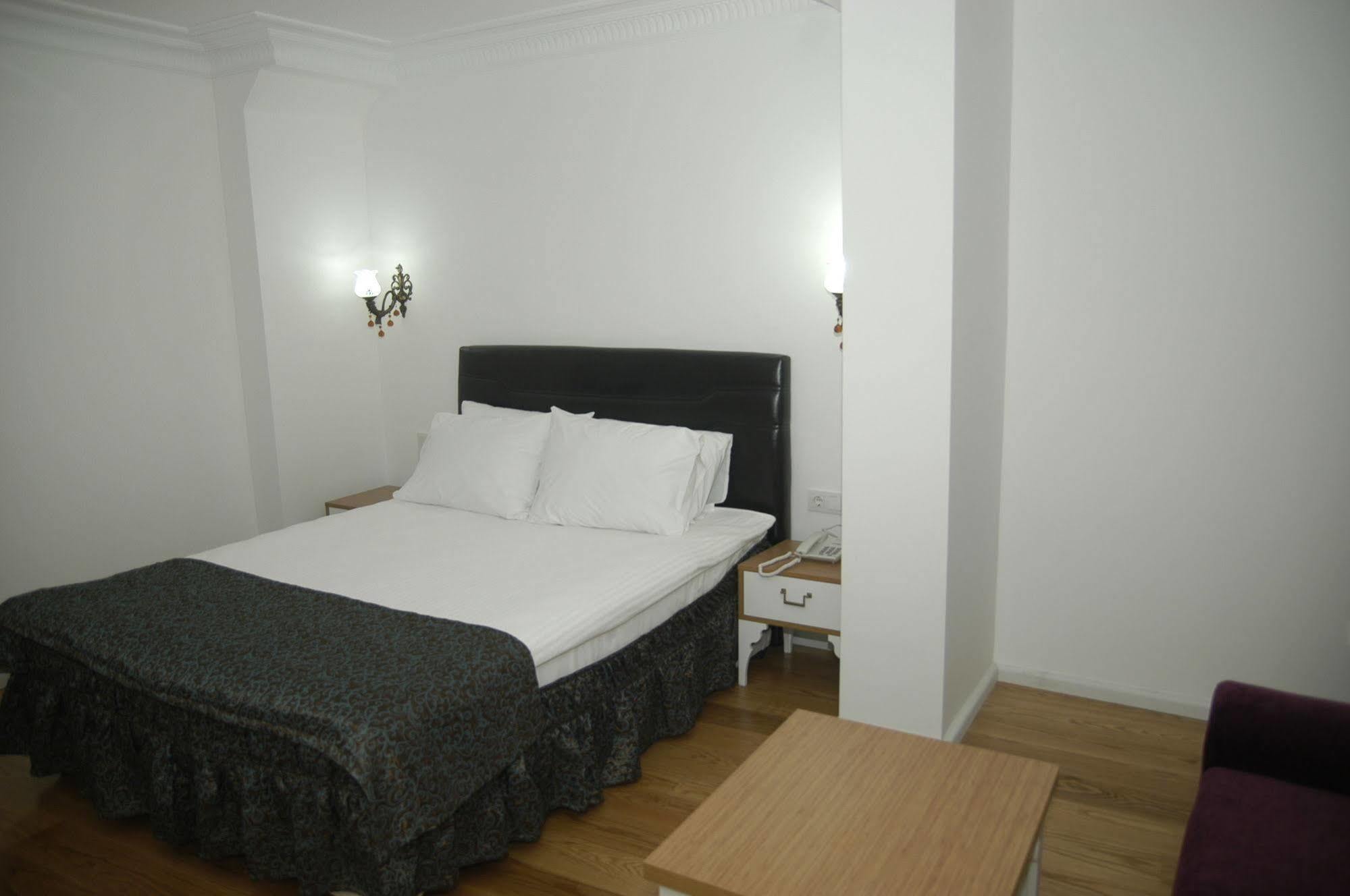 Hotel Jakaranda 3*