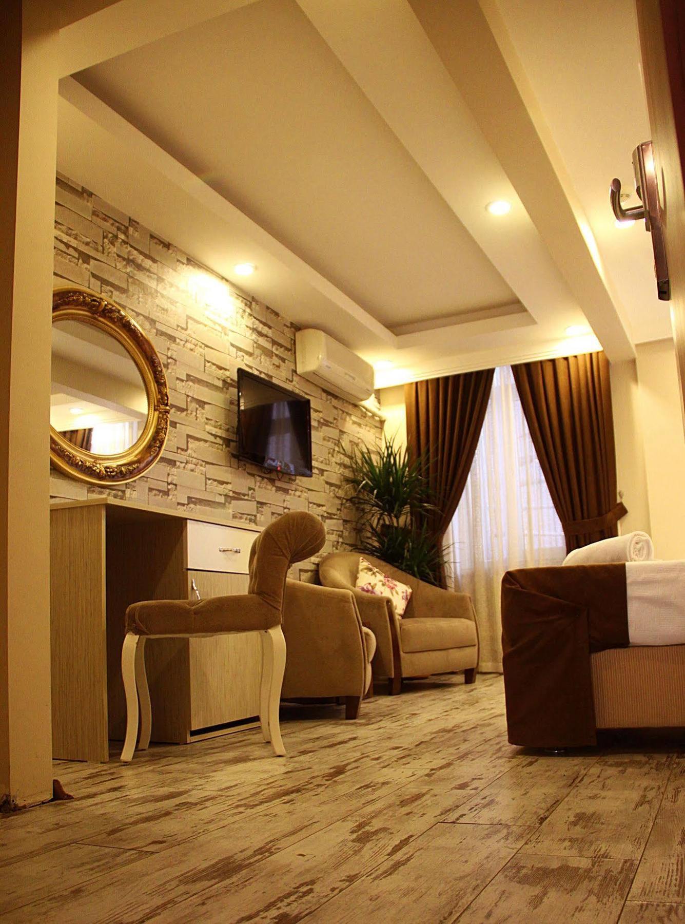 Otel Life 3*