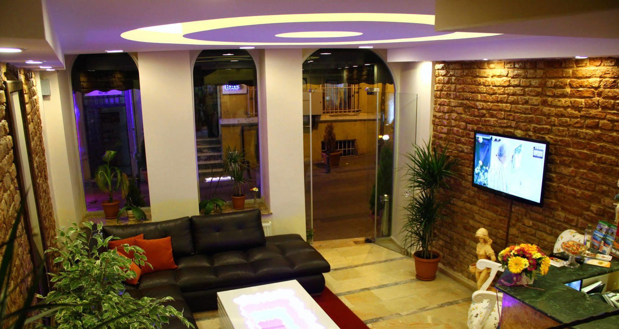 Life 3* İstanbul