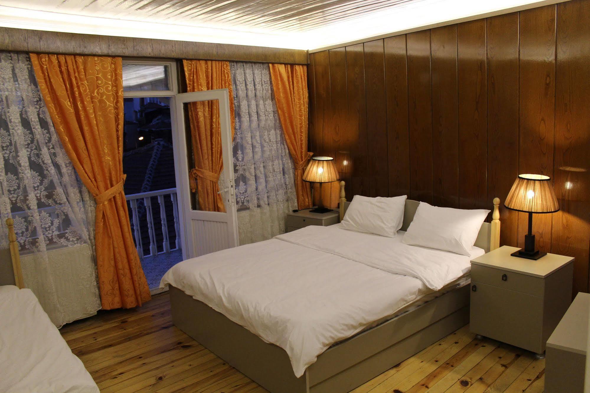 Hotel Mansion By Cheers