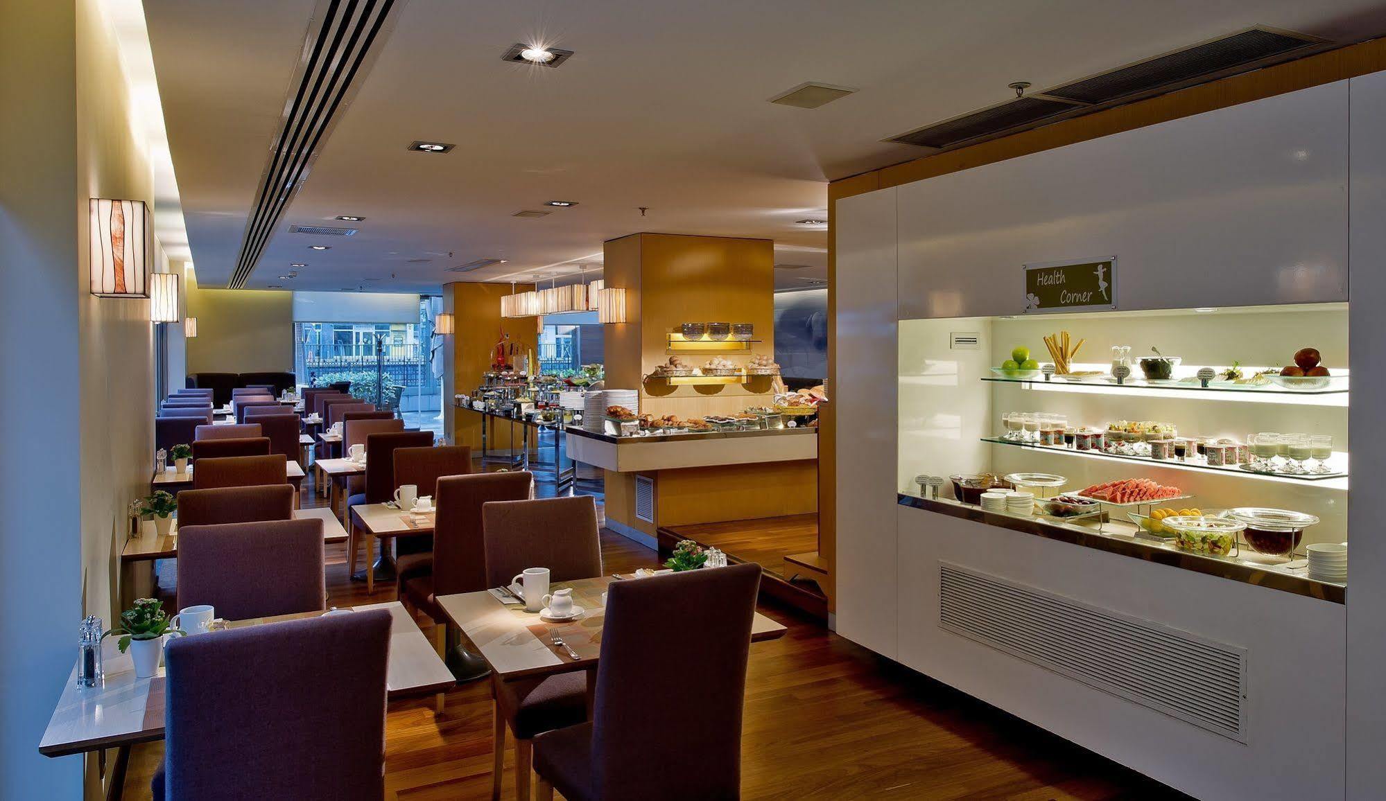 Divan Hotel 4*