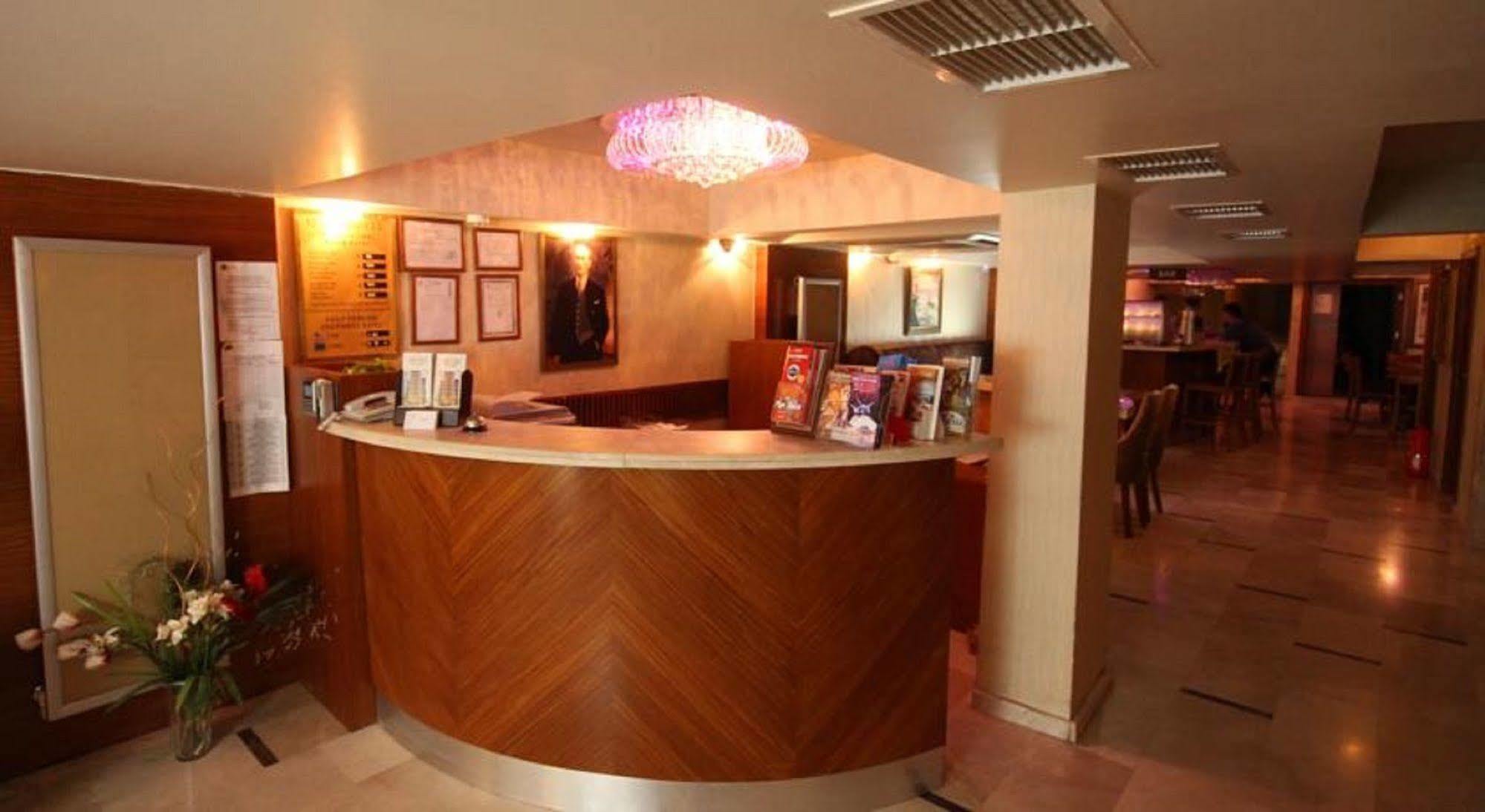 Royce Hotel 3*