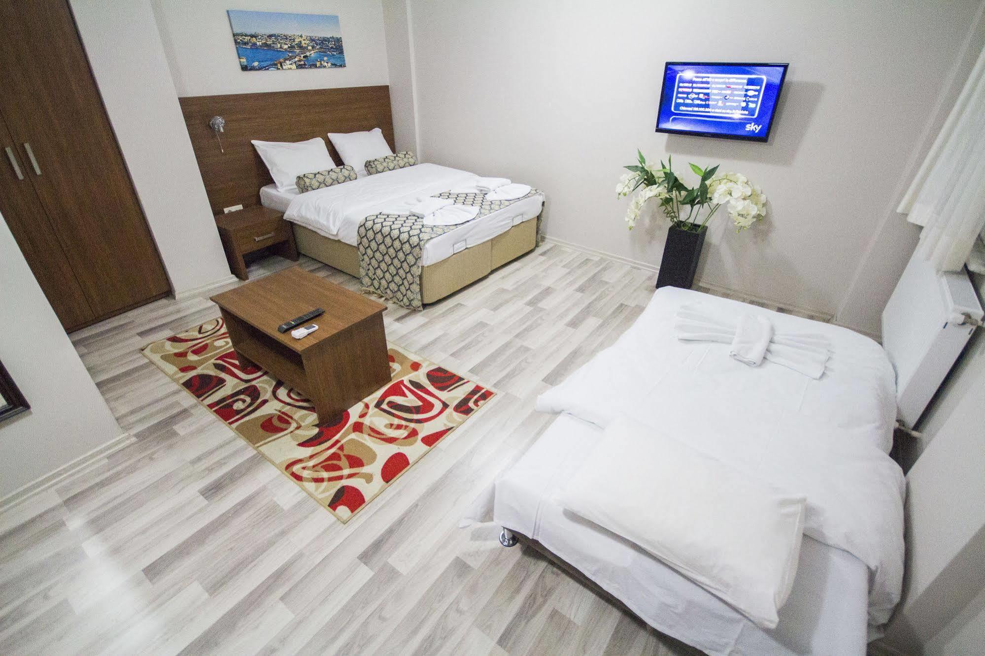 Carina Aparthotel 3*