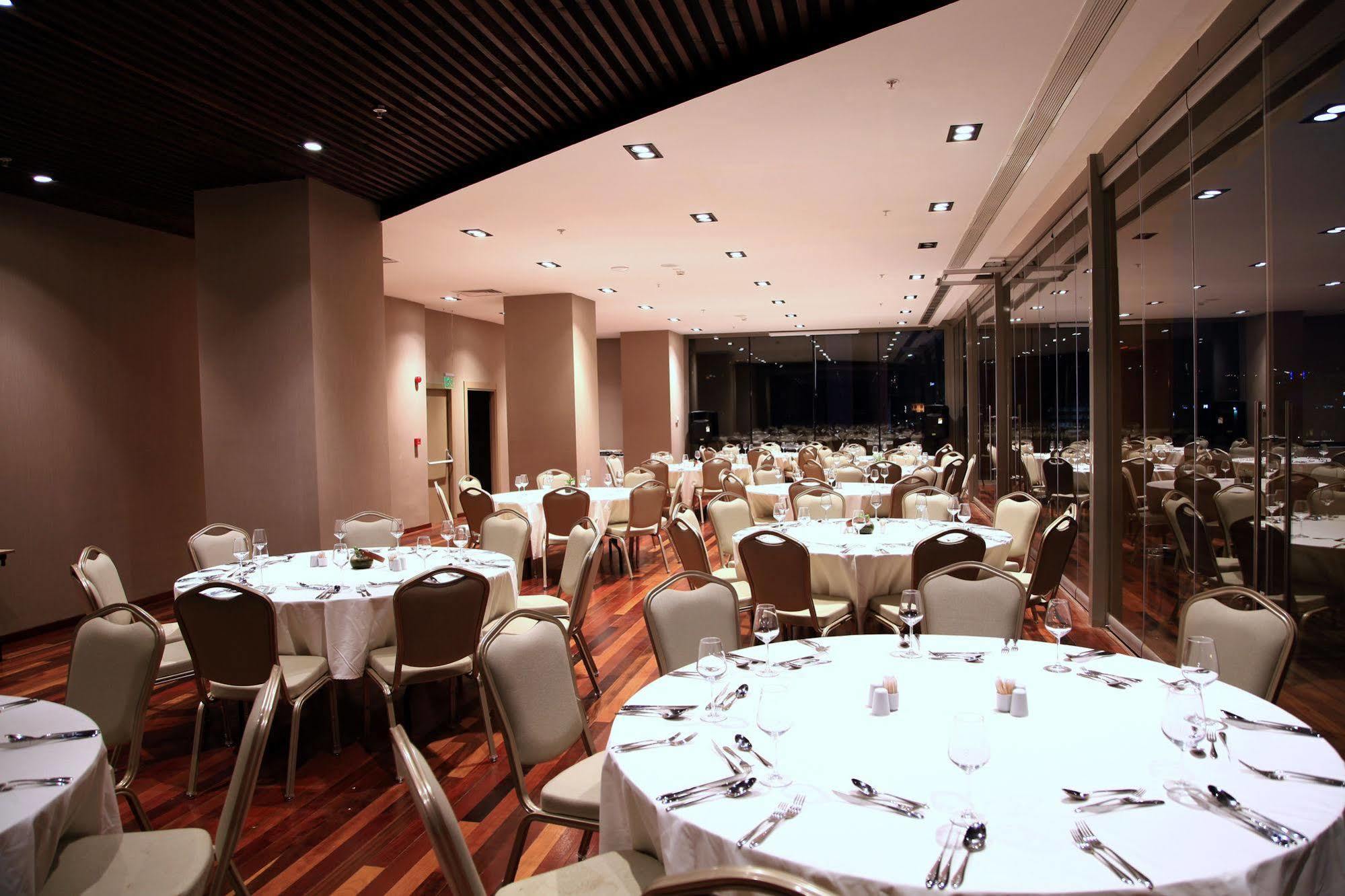 Liv Hotel