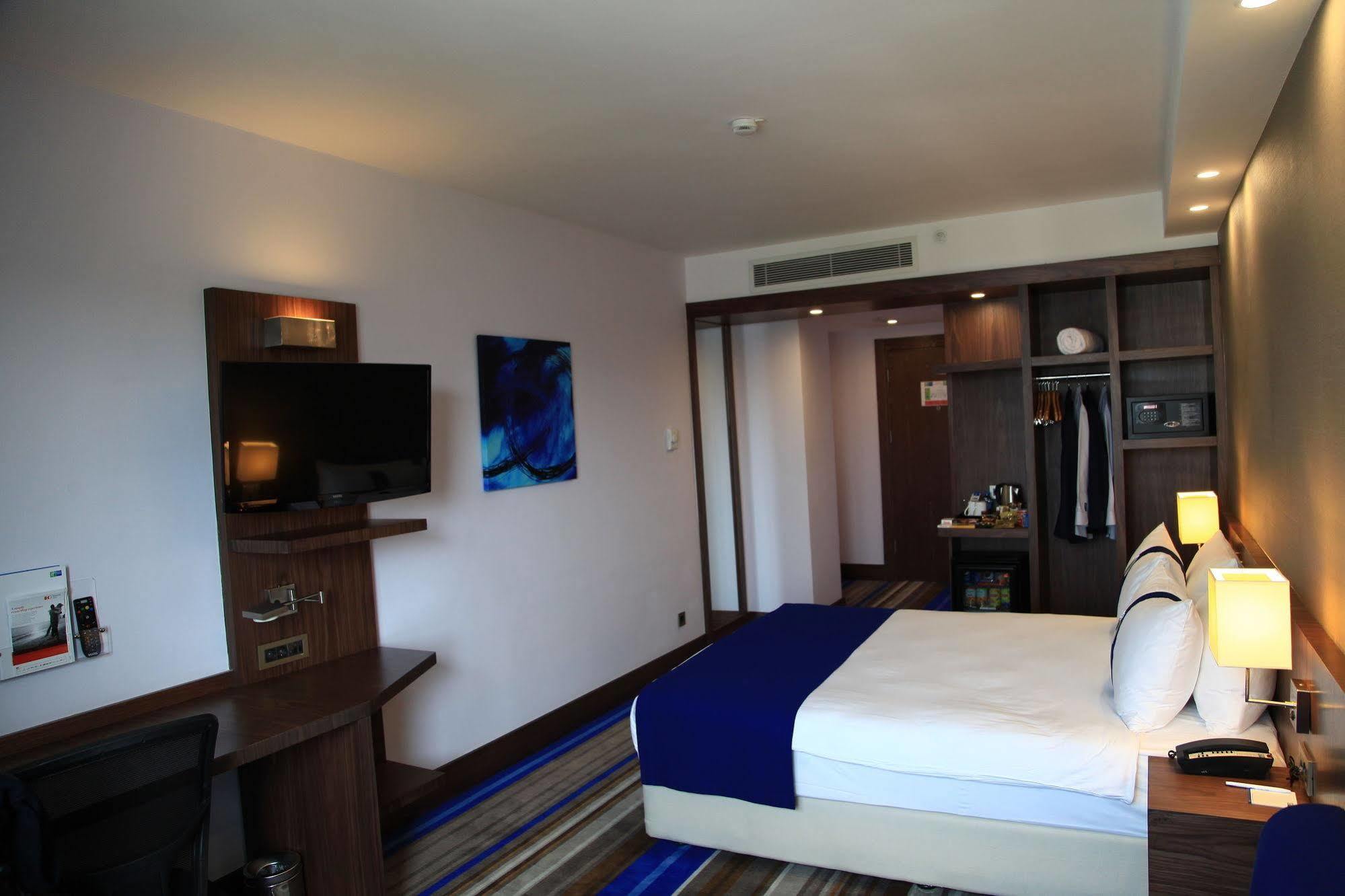 Liv Hotel