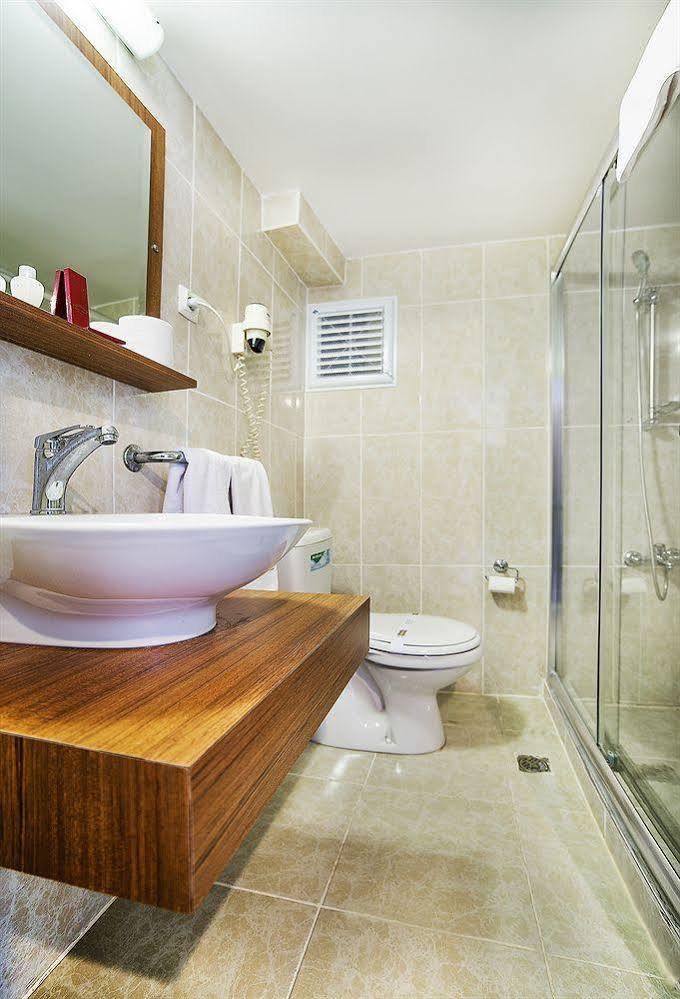 Aparthotel Pera 26