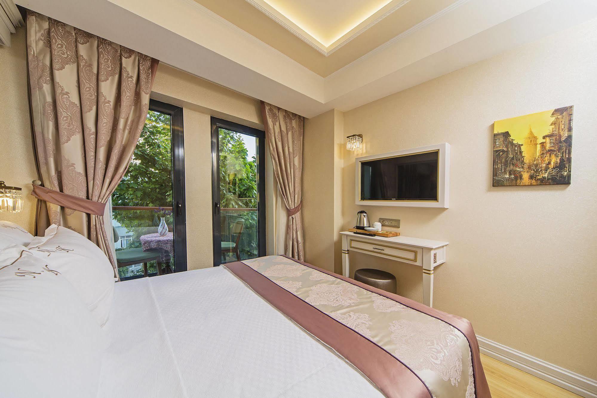 Grand Naki Hotel 3*