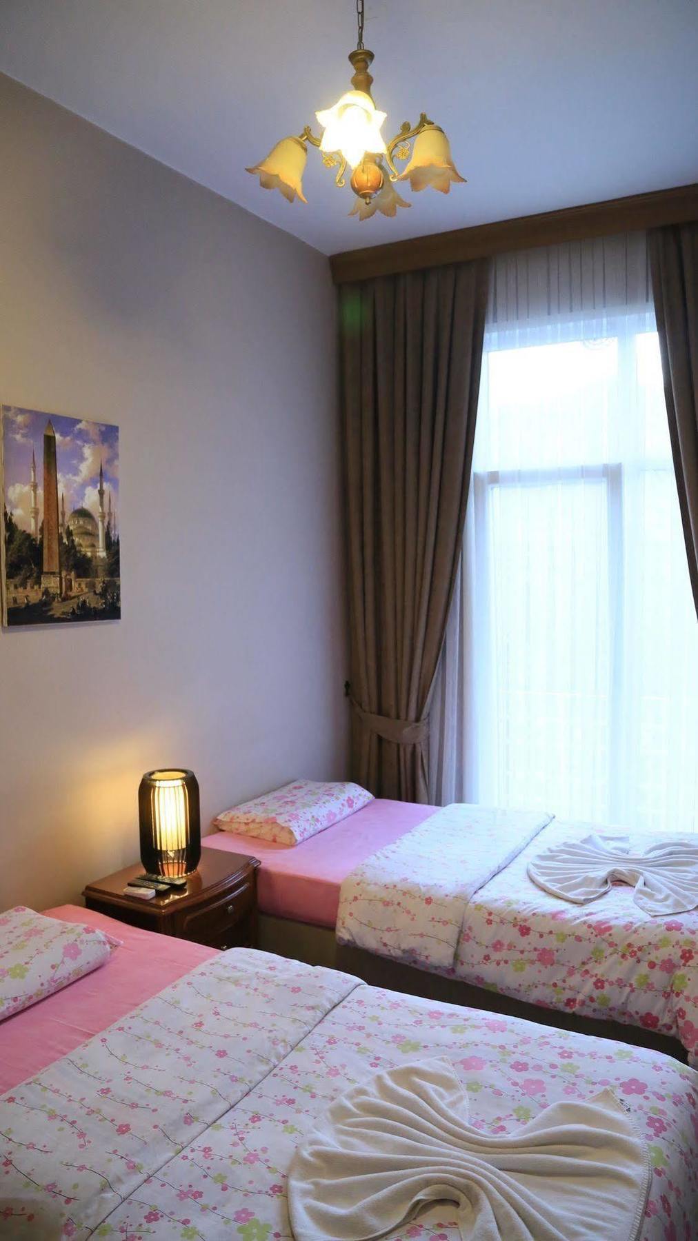Hotel Subrosa 3*