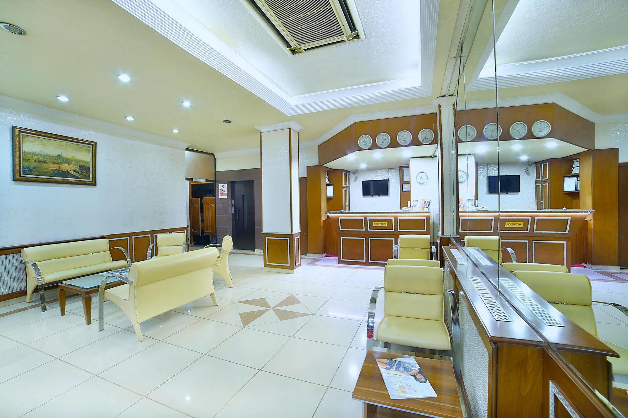 Hotel The Center 3*