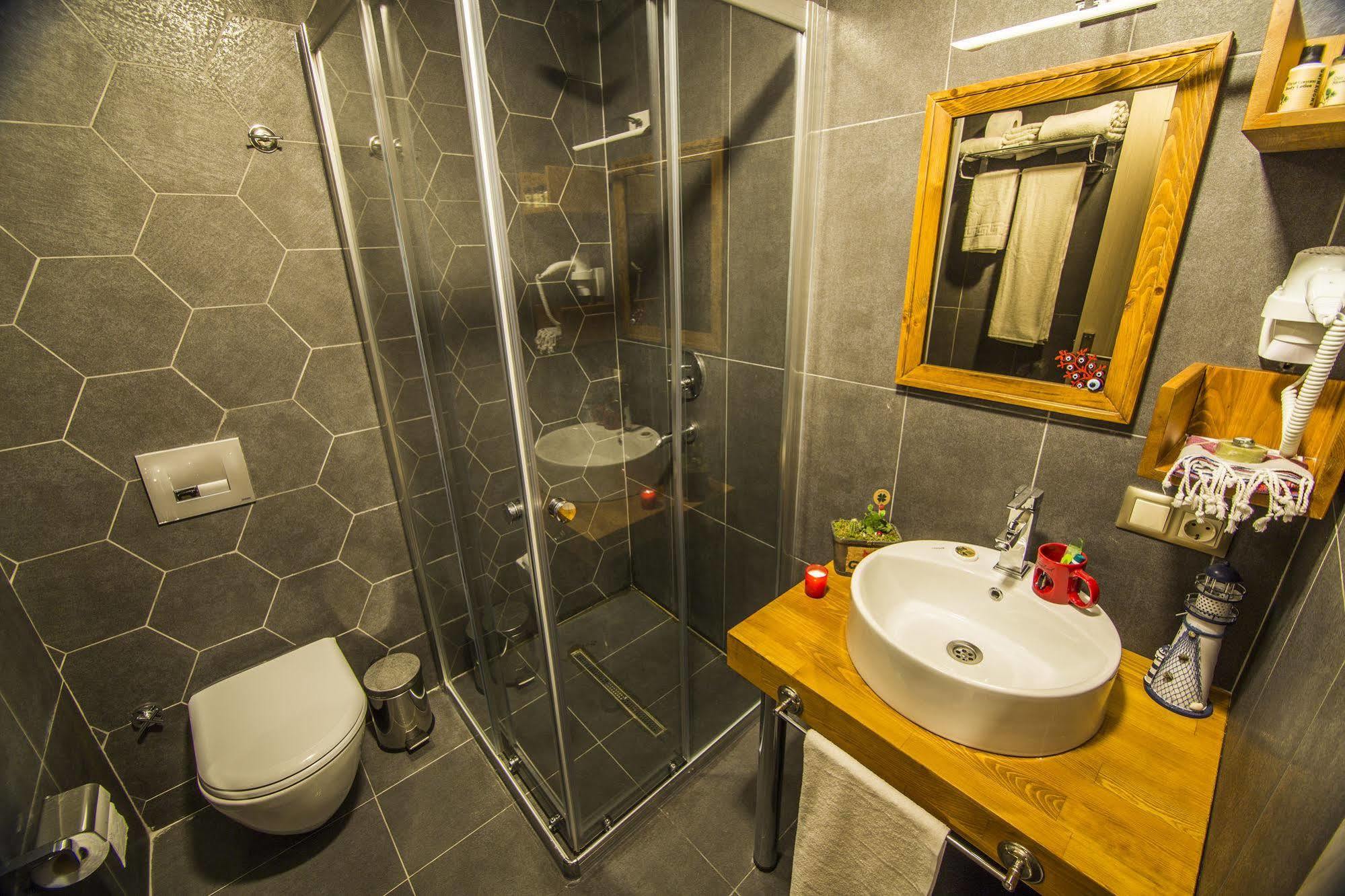 Kuzen (adults Only) Hotel