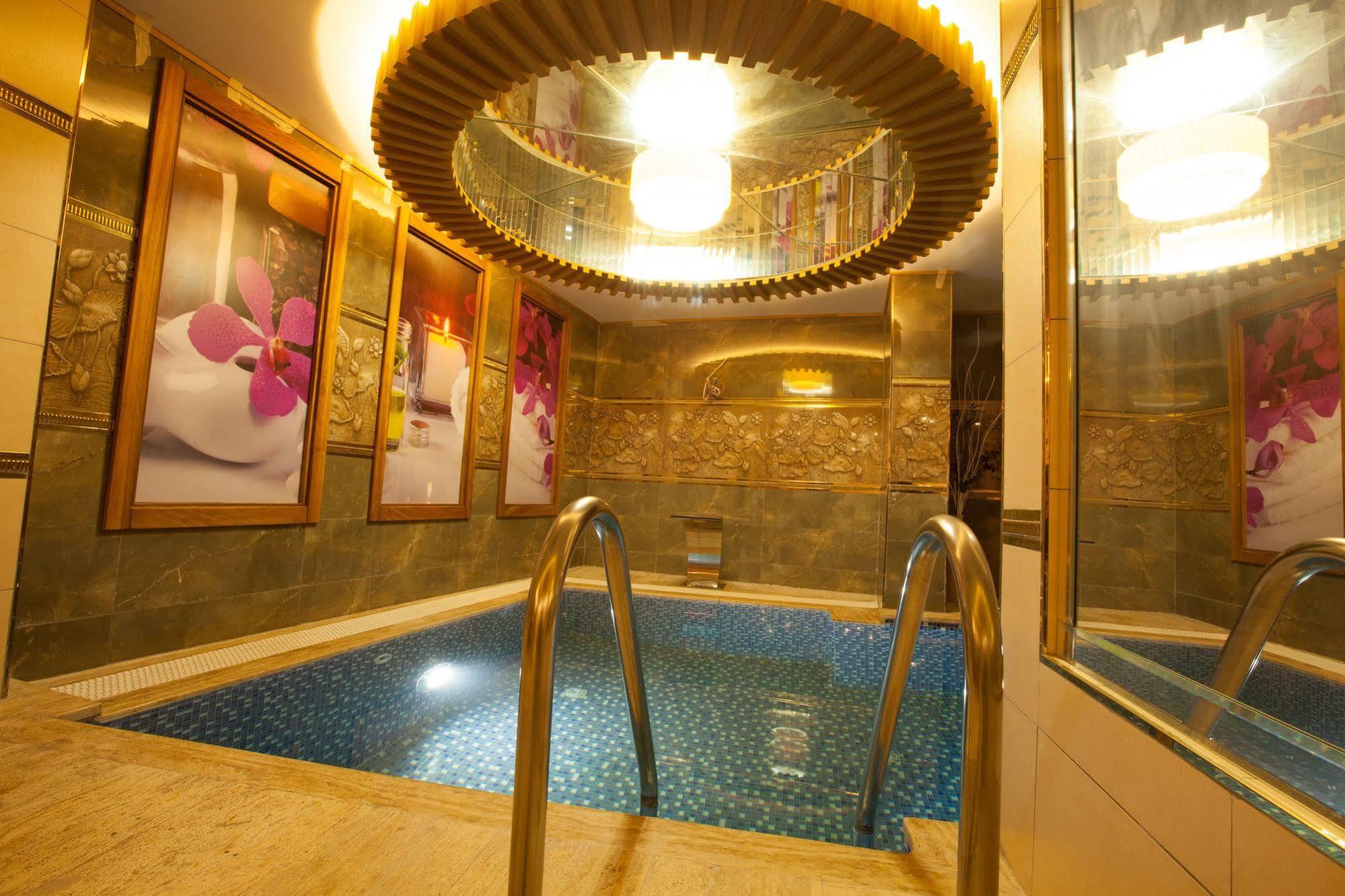Beethoven - Special Category Otel 3*