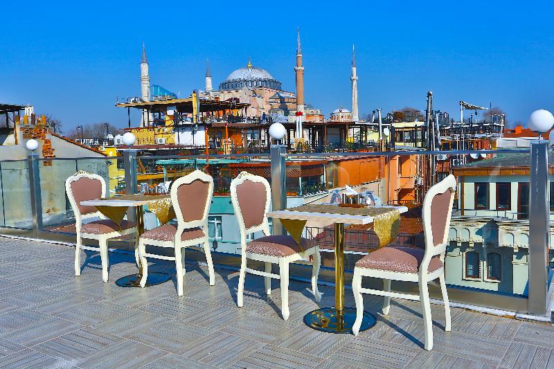 Nayla Palace Hotel 2*