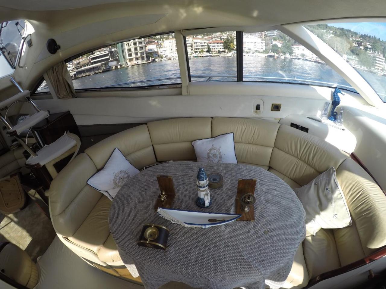 Botel Bosphorus Hermes *