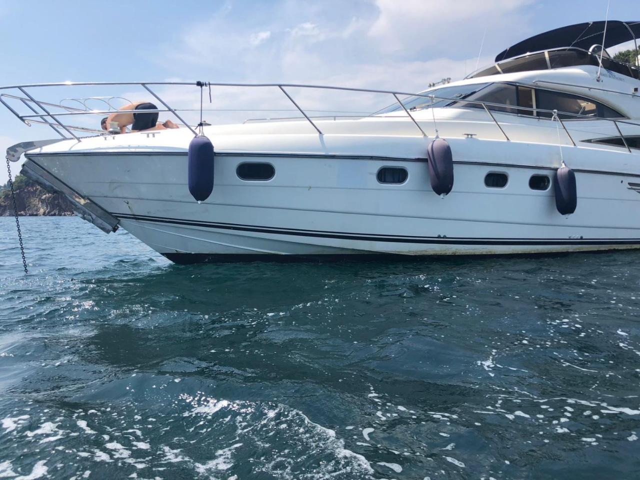 Botel Bosphorus Hermes *