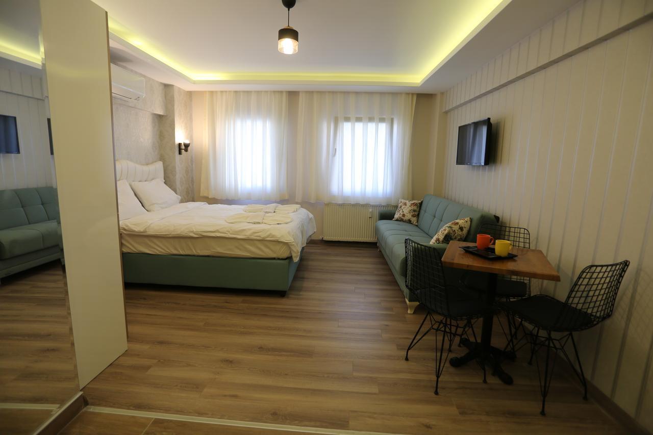 T-square Hotel