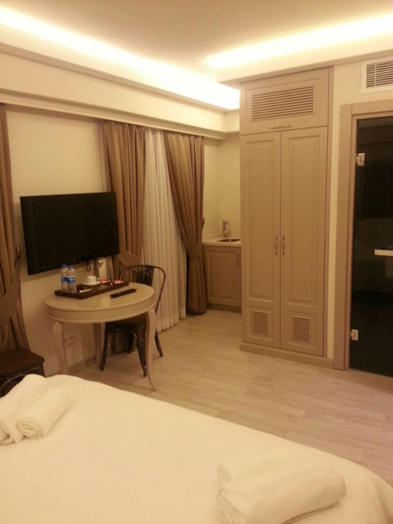 Perla Galata 3*