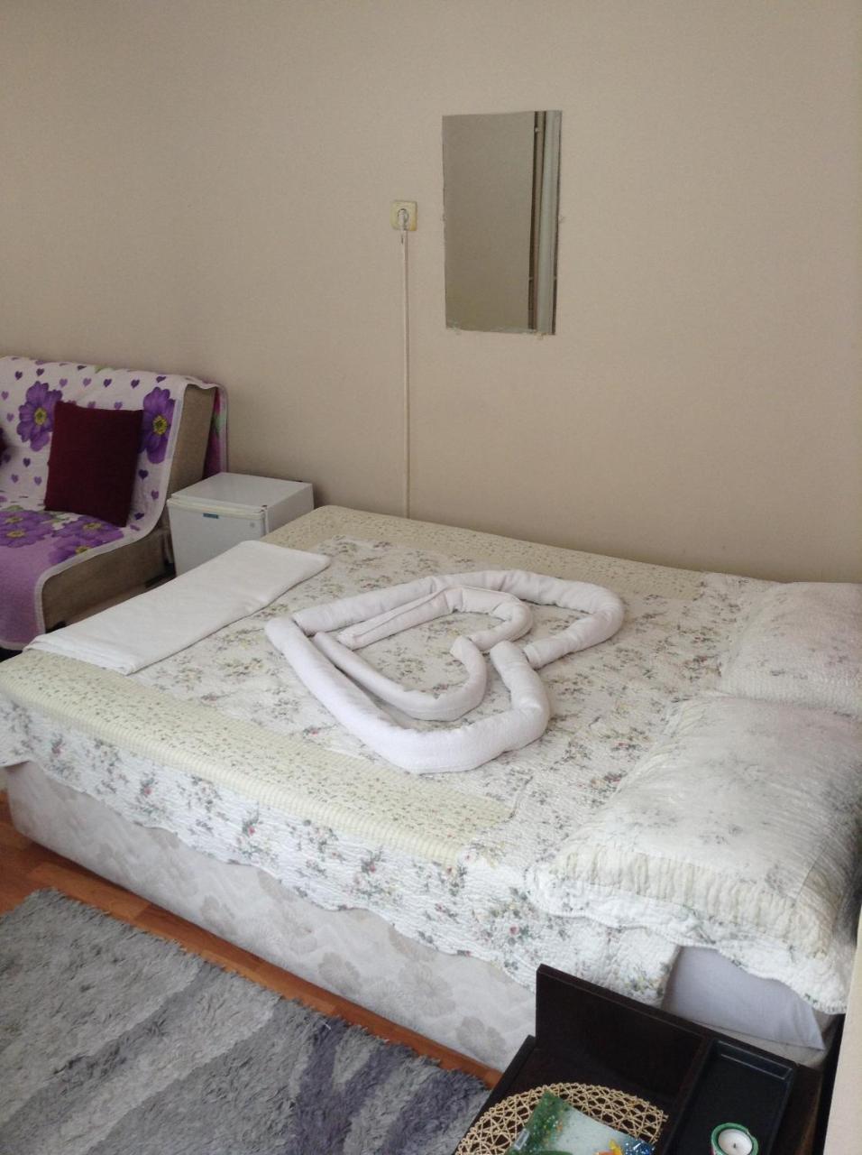 Arsenal Hotel *