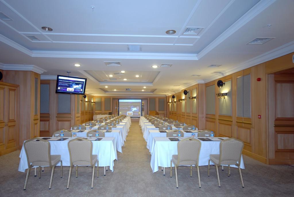 The Palace Taksim Hotel 4*